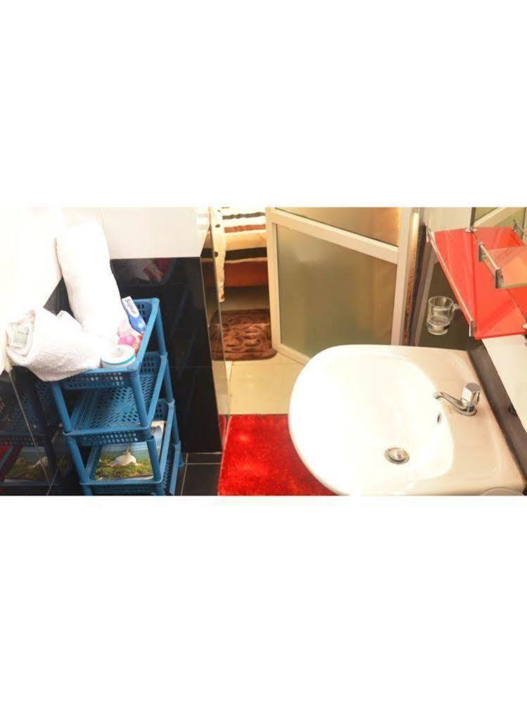 Frangipani Apartment Dehiwala-Mount Lavinia Ngoại thất bức ảnh