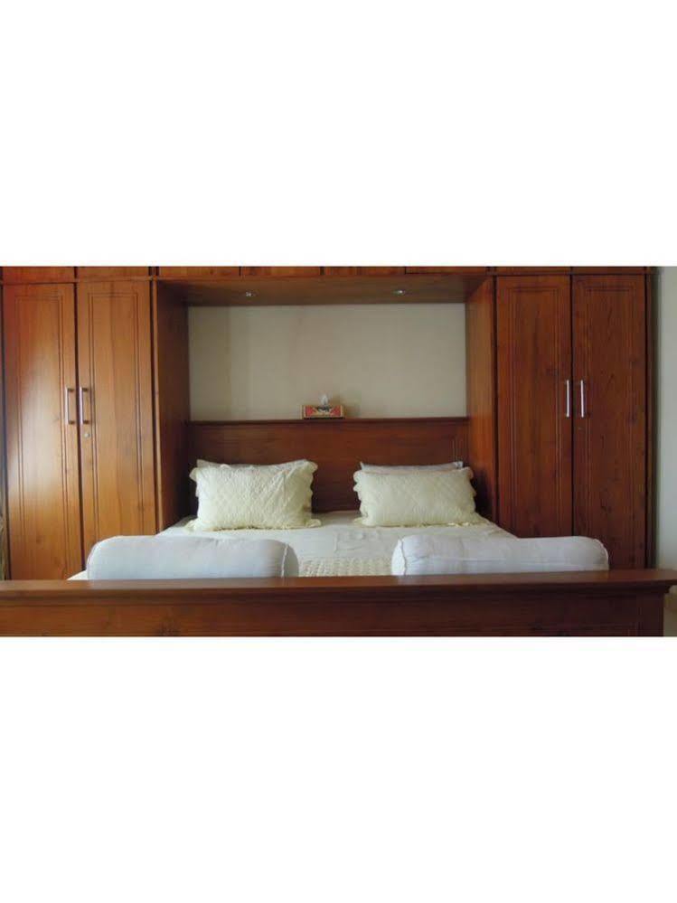 Frangipani Apartment Dehiwala-Mount Lavinia Ngoại thất bức ảnh